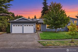 25340 36th Place S, Kent, WA 98032