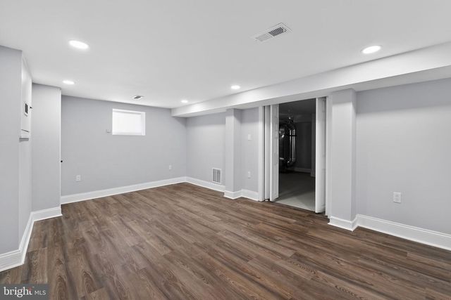 2911 PINEWOOD AVE, Baltimore, MD 21214