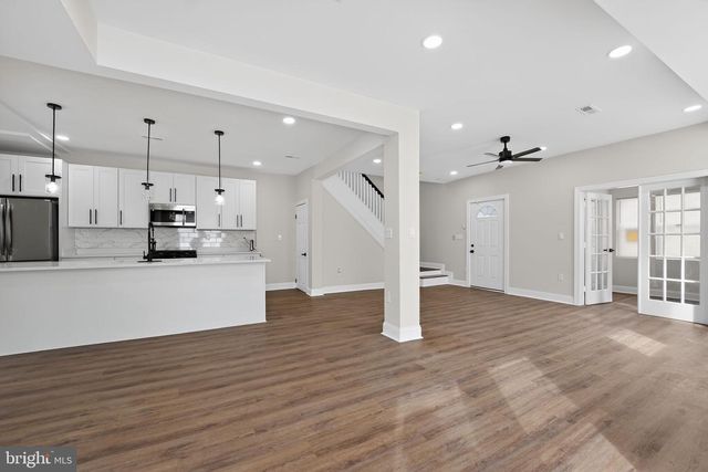 2911 PINEWOOD AVE, Baltimore, MD 21214