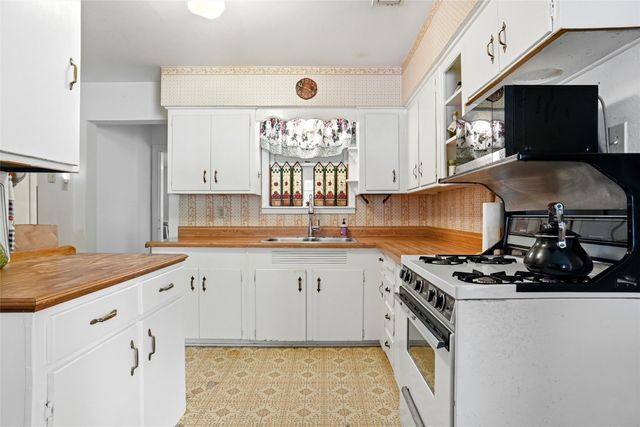 3204 Edith Lane, Haltom City, TX 76117