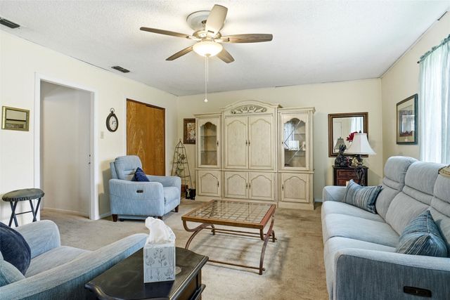 3204 Edith Lane, Haltom City, TX 76117