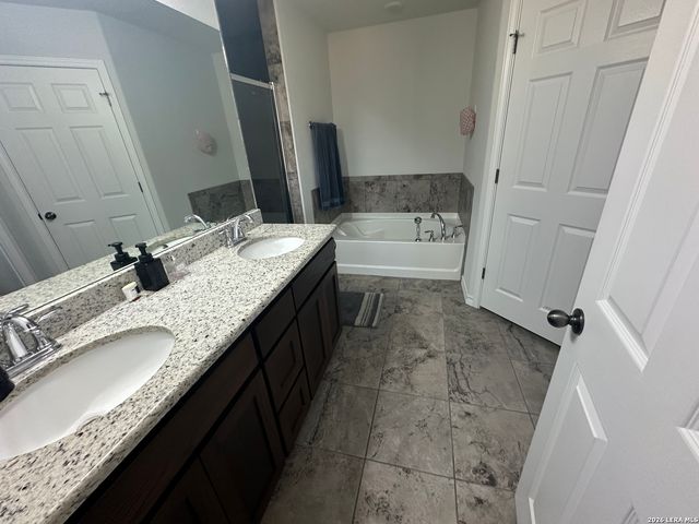 2171 & 2155 County Road 5710, Devine, TX 78016