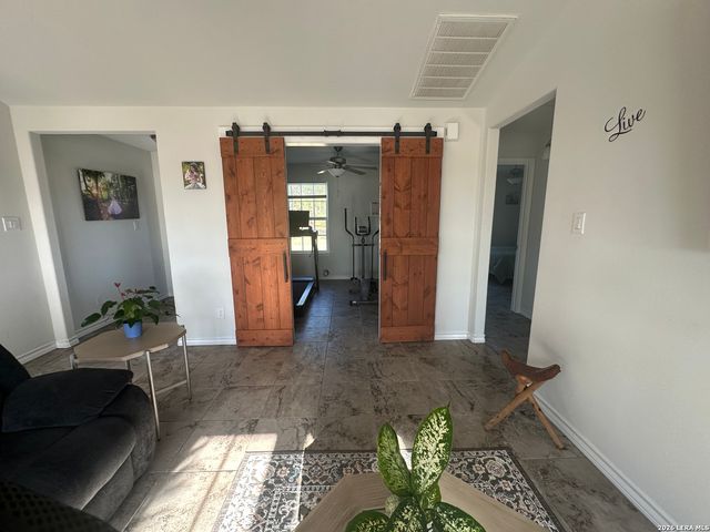 2171 & 2155 County Road 5710, Devine, TX 78016