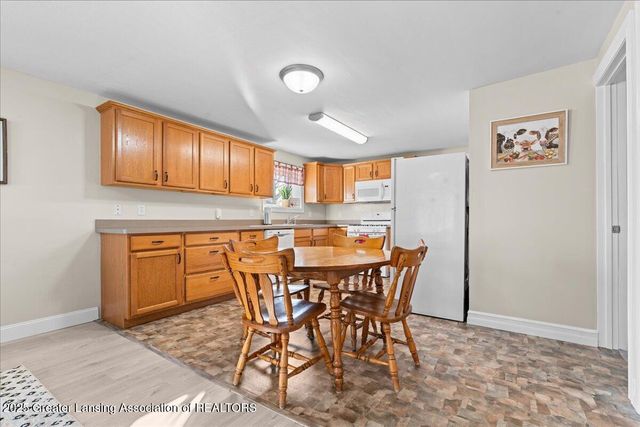 2029 Hillcrest Street, Lansing, MI 48910