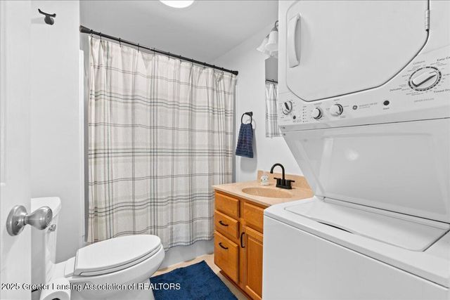 2029 Hillcrest Street, Lansing, MI 48910