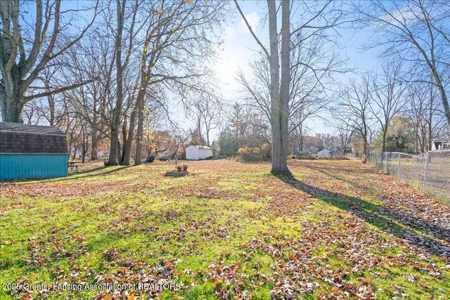 2029 Hillcrest Street, Lansing, MI 48910