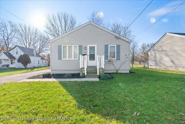 2029 Hillcrest Street, Lansing, MI 48910