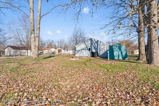 2029 Hillcrest Street, Lansing, MI 48910