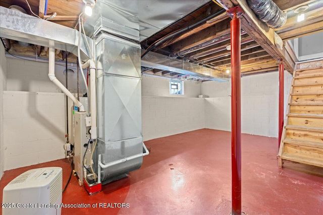 2029 Hillcrest Street, Lansing, MI 48910