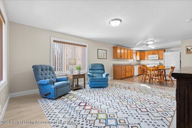 2029 Hillcrest Street, Lansing, MI 48910