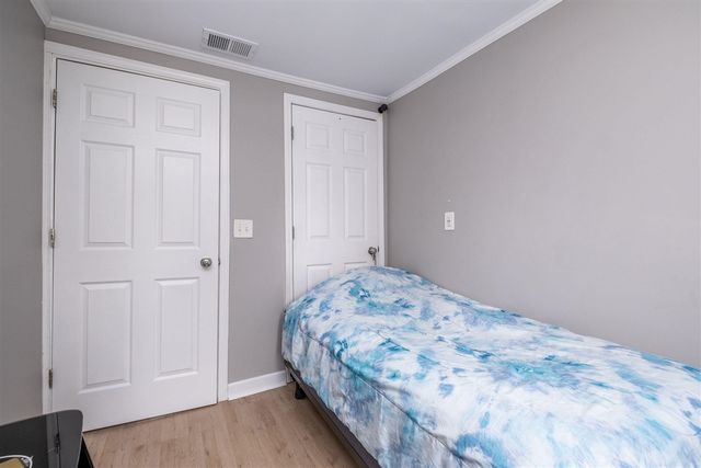 187 Wall Street, Pontiac, MI 48342