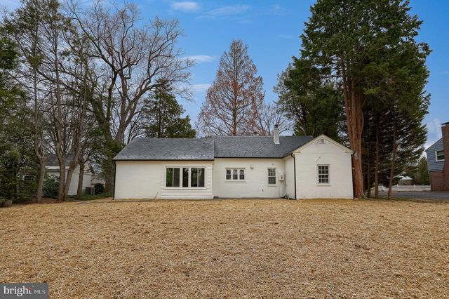 1508 HILLCREST RD, Lancaster, PA 17603