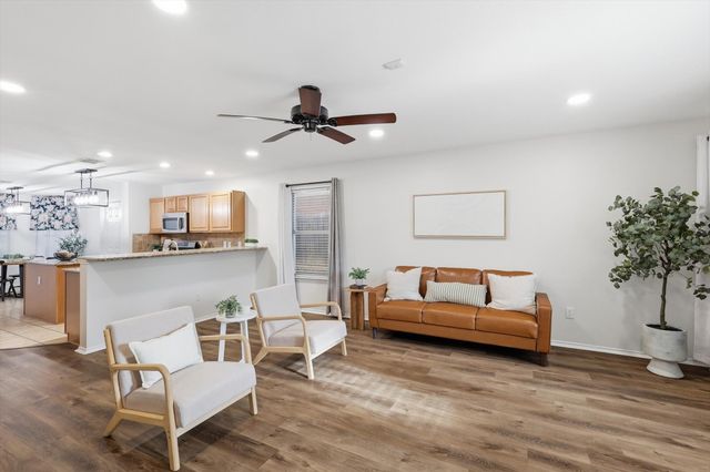 2316 Overlook Lane, Denton, TX 76207