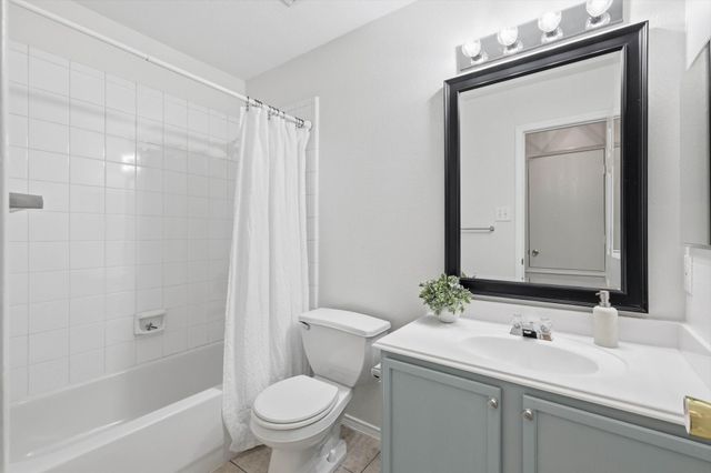 2316 Overlook Lane, Denton, TX 76207