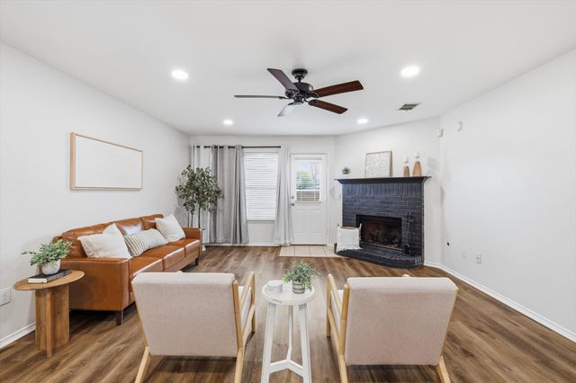 2316 Overlook Lane, Denton, TX 76207