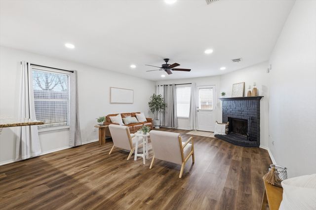 2316 Overlook Lane, Denton, TX 76207