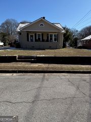 139 Myrtle Street, Elberton, GA 30635