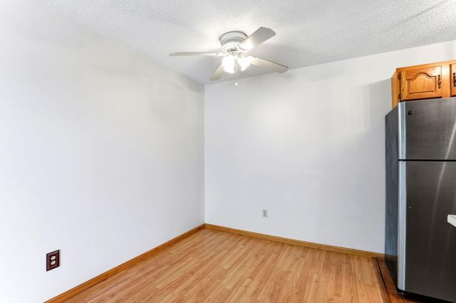 12864 Nicollet Avenue 202, Burnsville, MN 55337