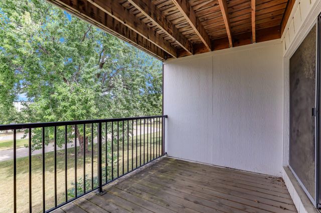 12864 Nicollet Avenue 202, Burnsville, MN 55337