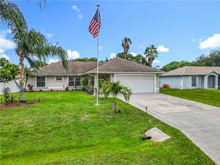 673 Breakwater Terrace, Sebastian, FL 32958
