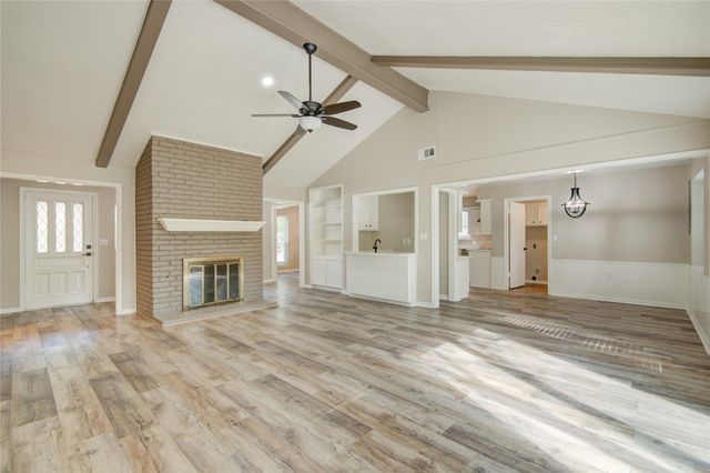 222 Ridgewood Drive, Spring, TX 77386