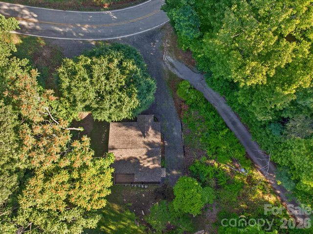 2448 Alfred Hartley Road, Lenoir, NC 28645