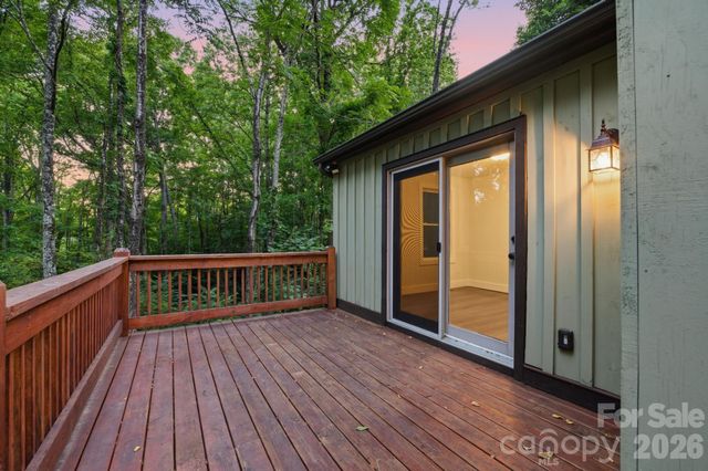 2448 Alfred Hartley Road, Lenoir, NC 28645