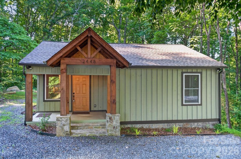 2448 Alfred Hartley Road, Lenoir, NC 28645