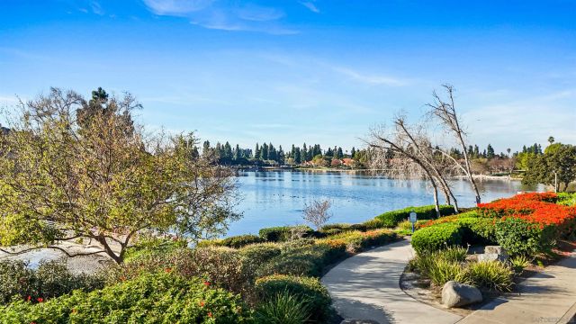 2085 Lakeridge Cir 203, Chula Vista, CA 91913