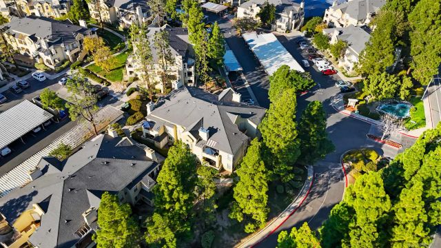 2085 Lakeridge Cir 203, Chula Vista, CA 91913