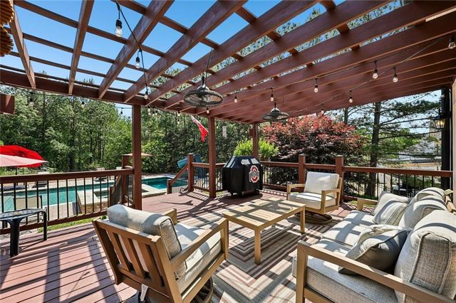 18 Stoneridge Court, Dawsonville, GA 30534
