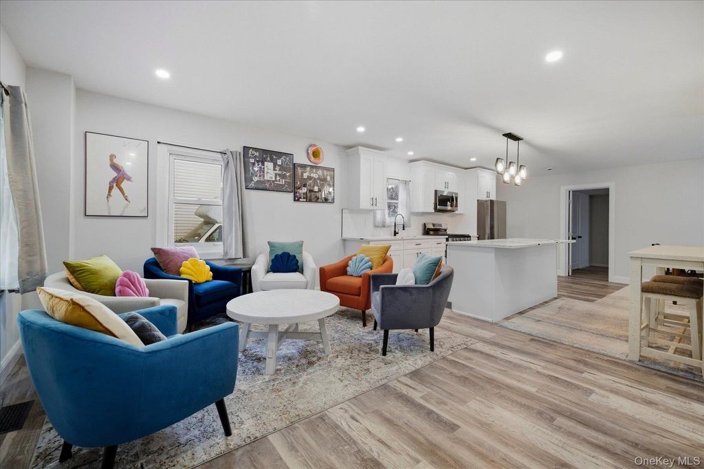 210 N Delaware Avenue, Massapequa, NY 11758 — exterior
