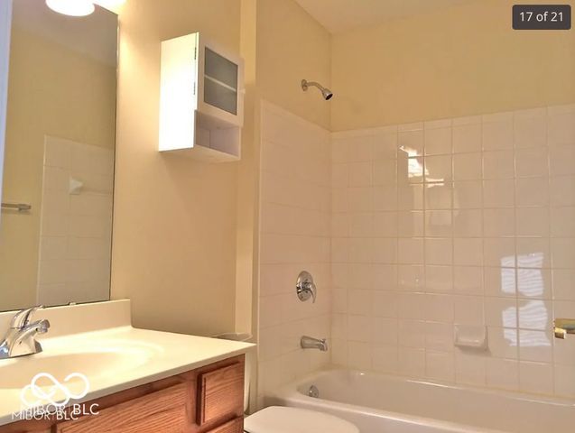 239 Legends Creek Way APT 311, Indianapolis, IN 46229