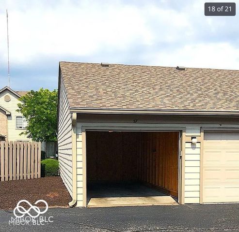 239 Legends Creek Way APT 311, Indianapolis, IN 46229