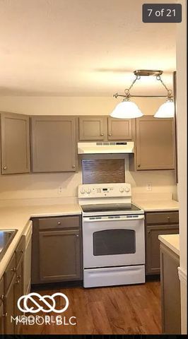 239 Legends Creek Way APT 311, Indianapolis, IN 46229