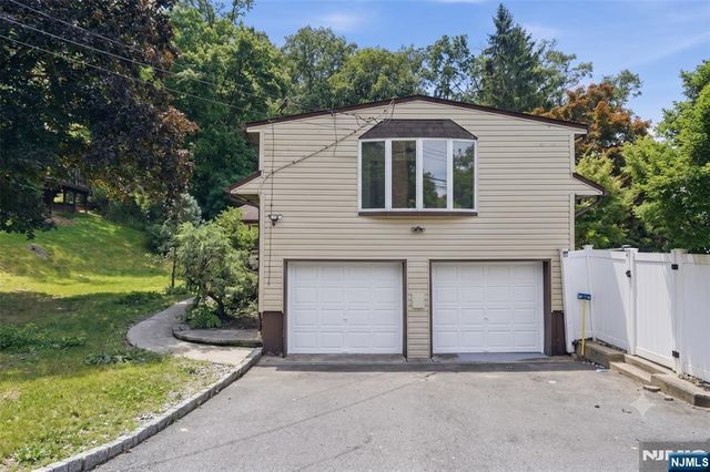 171 Wierimus Lane, Hillsdale, NJ 07642