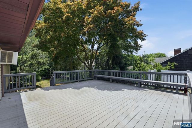 171 Wierimus Lane, Hillsdale, NJ 07642