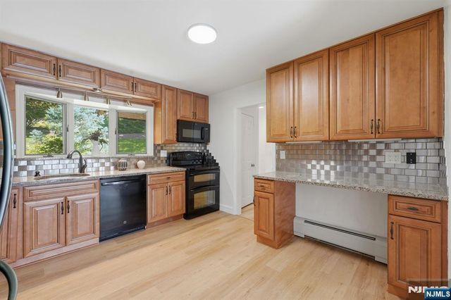 171 Wierimus Lane, Hillsdale, NJ 07642