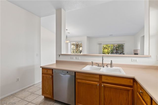 901 Duckhorn Court 201, Las Vegas, NV 89144