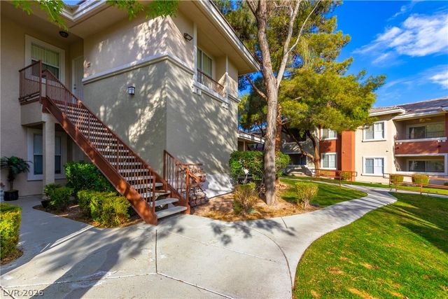 901 Duckhorn Court 201, Las Vegas, NV 89144