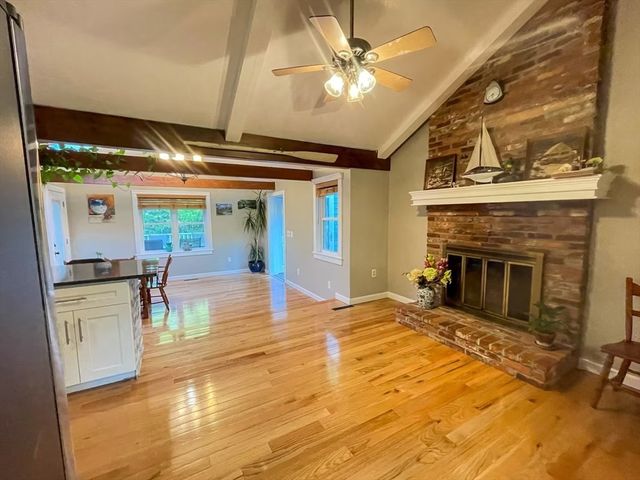 52 West Pond Rd, Plymouth, MA 02360