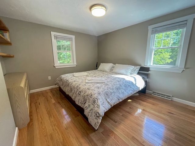 52 West Pond Rd, Plymouth, MA 02360