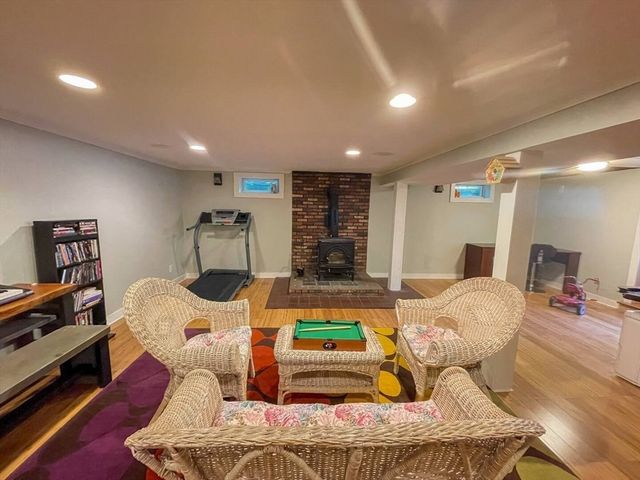 52 West Pond Rd, Plymouth, MA 02360