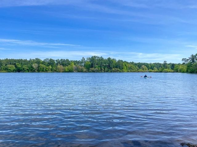 52 West Pond Rd, Plymouth, MA 02360