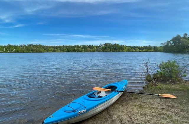 52 West Pond Rd, Plymouth, MA 02360