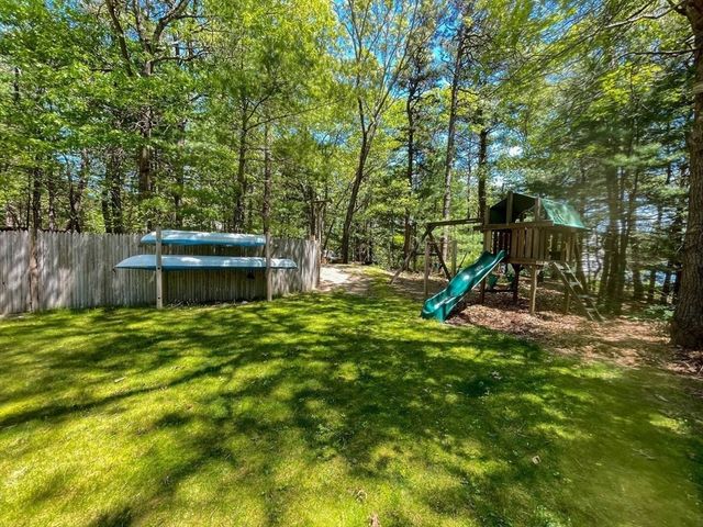 52 West Pond Rd, Plymouth, MA 02360