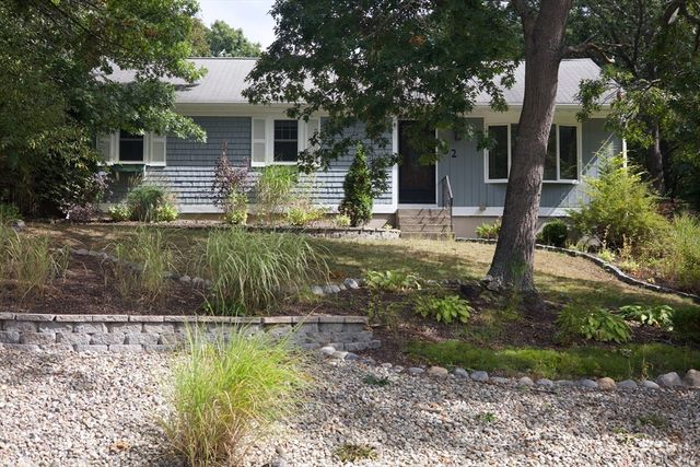52 West Pond Rd, Plymouth, MA 02360