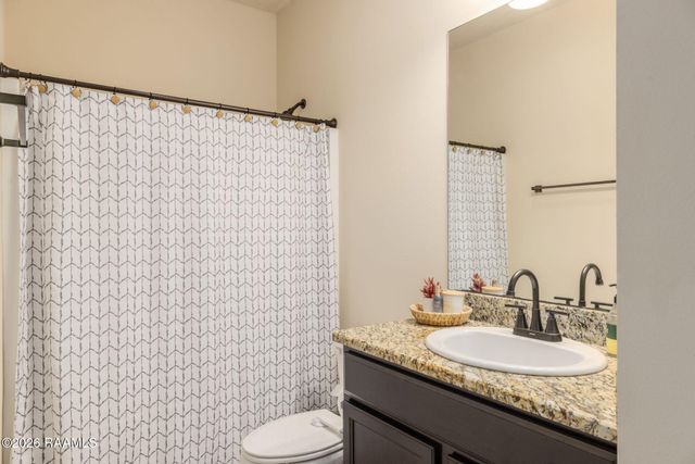 108 Timber Edge Drive, Youngsville, LA 70592