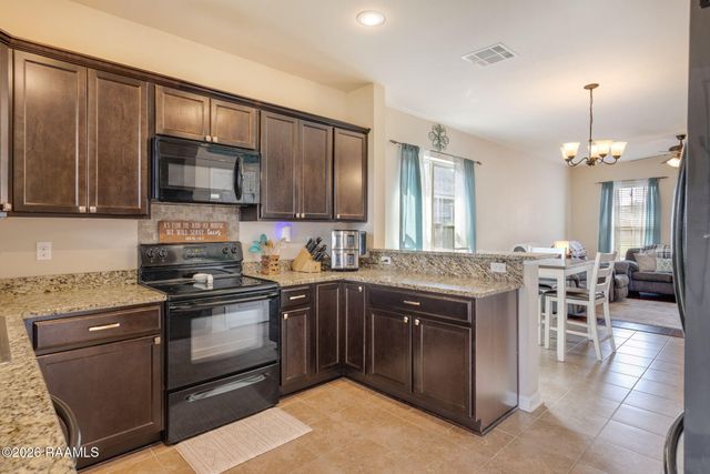 108 Timber Edge Drive, Youngsville, LA 70592