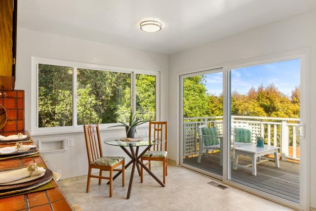 922 Maple Street, Pacific Grove, CA 93950